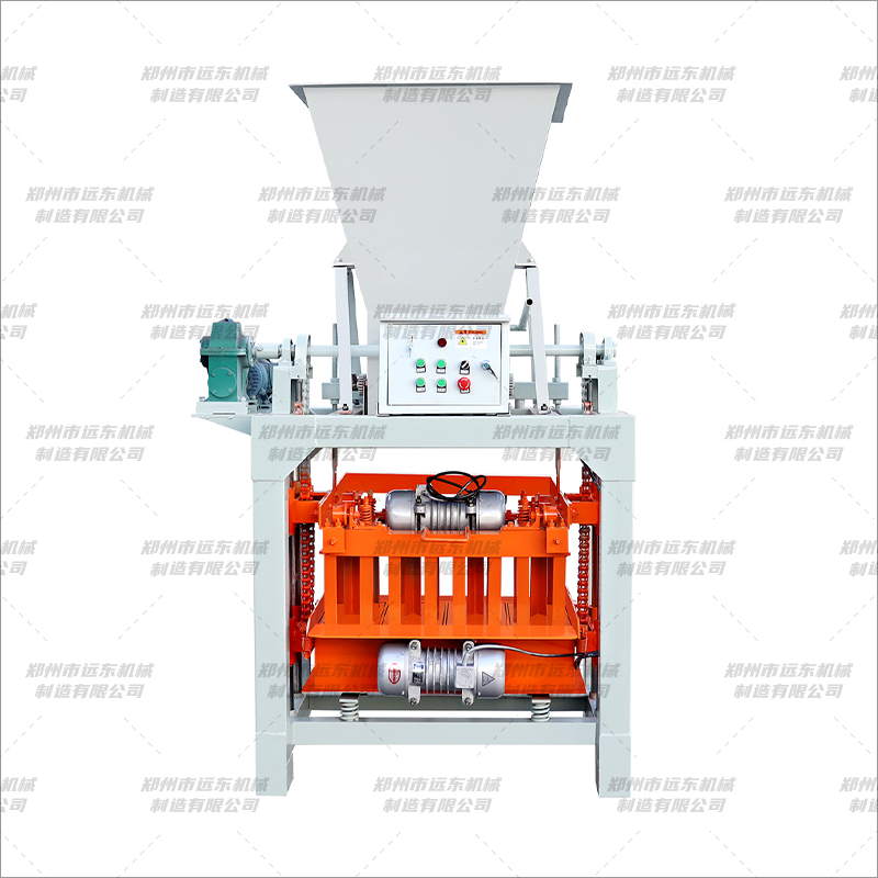 4-35B型 帶料斗制磚機(jī)(圖1)
